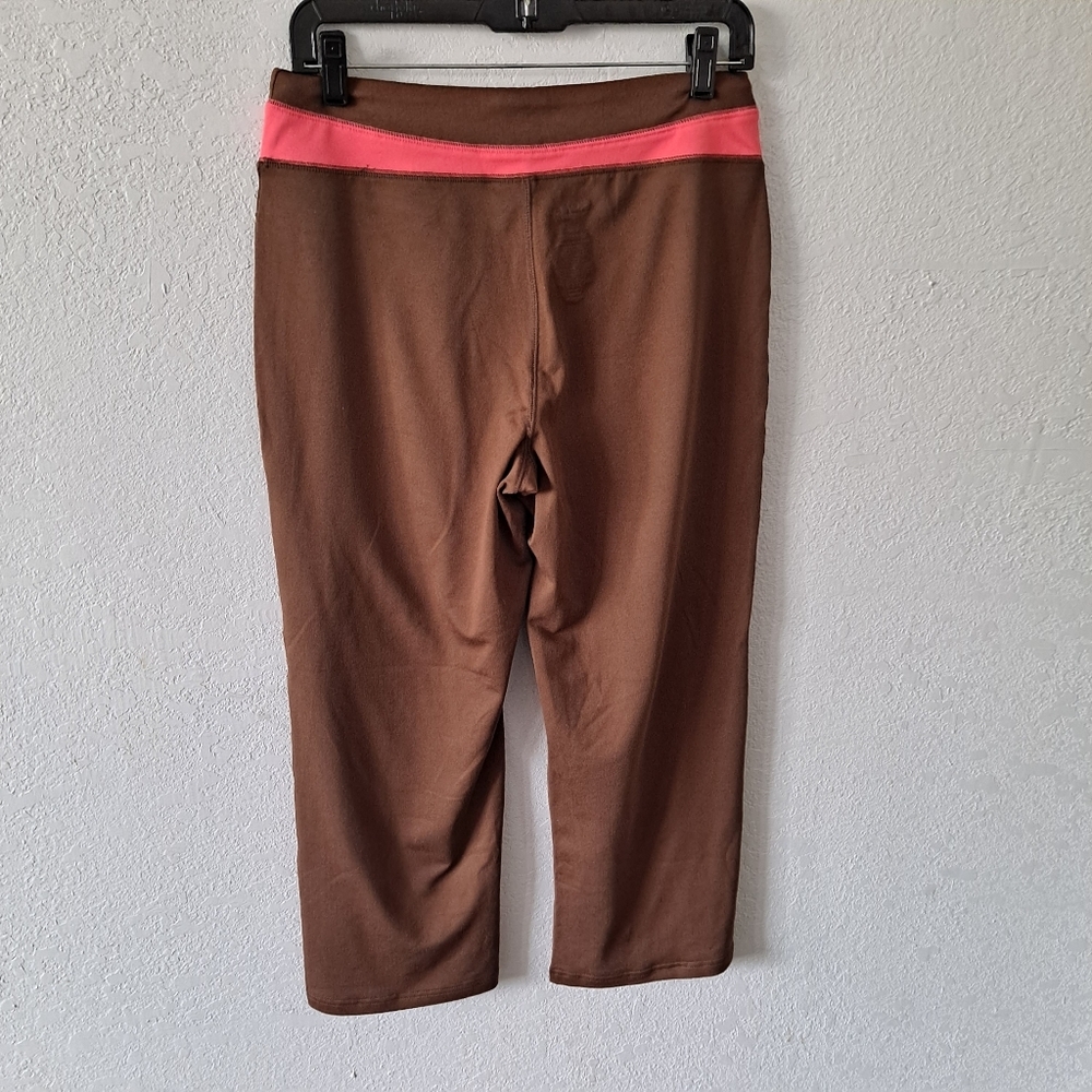Bold Spirit Brown Capri Workout Pants - Picture 4 of 5